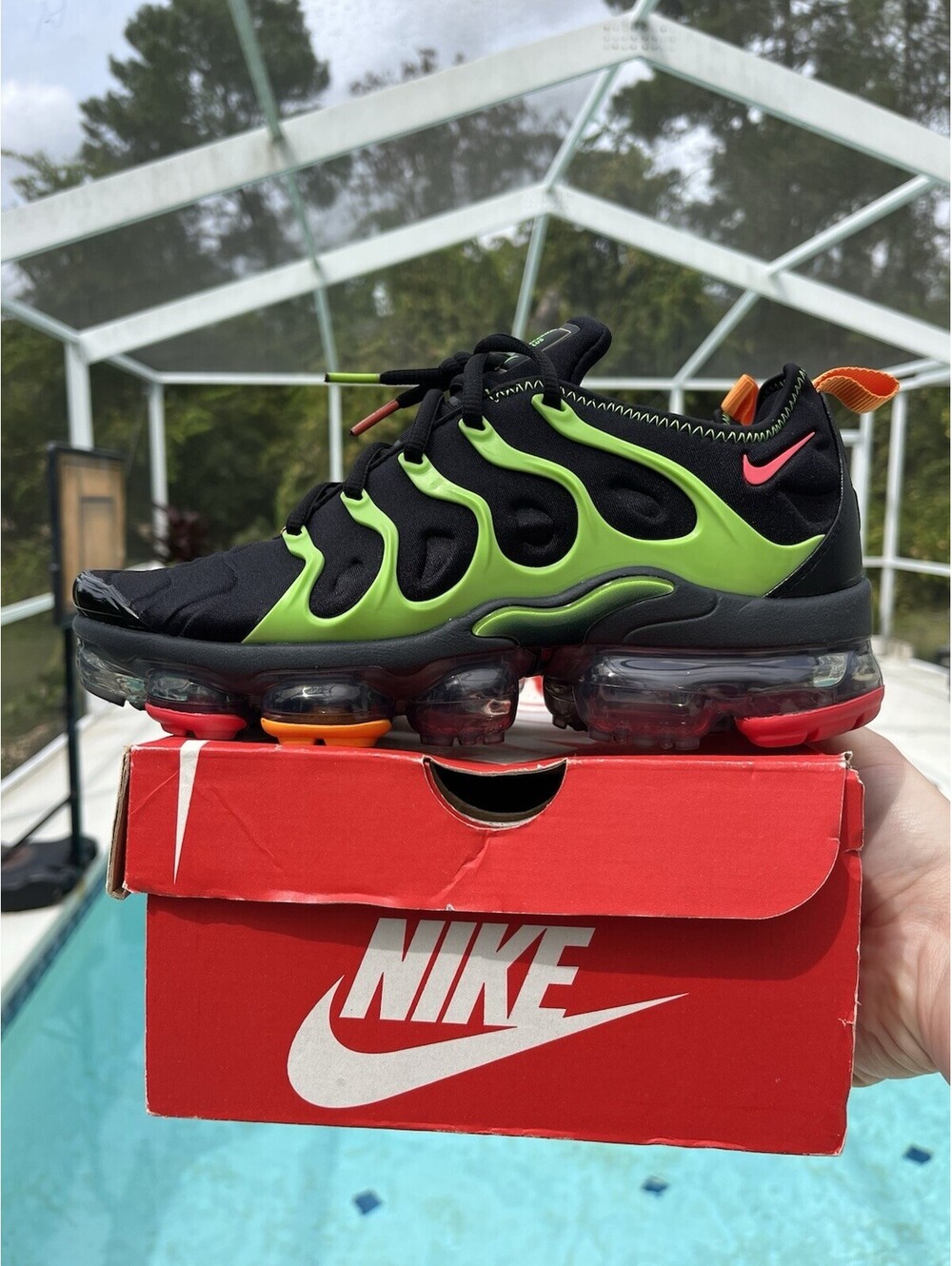 Nike Air VaporMax Plus Lime Green Black Men's Size 7.5 / Women’s 9 Halloween EUC